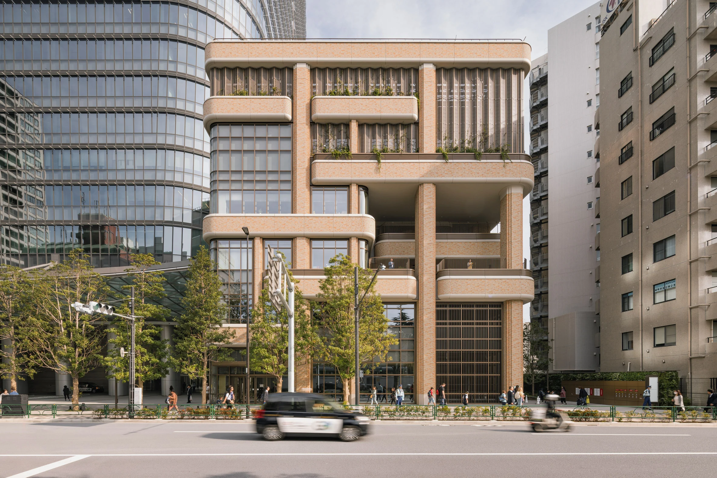 the british school in tokyo heatherwick studio architecture education japan dezeen 2364 col 7 Arcadia Consulting Vietnam